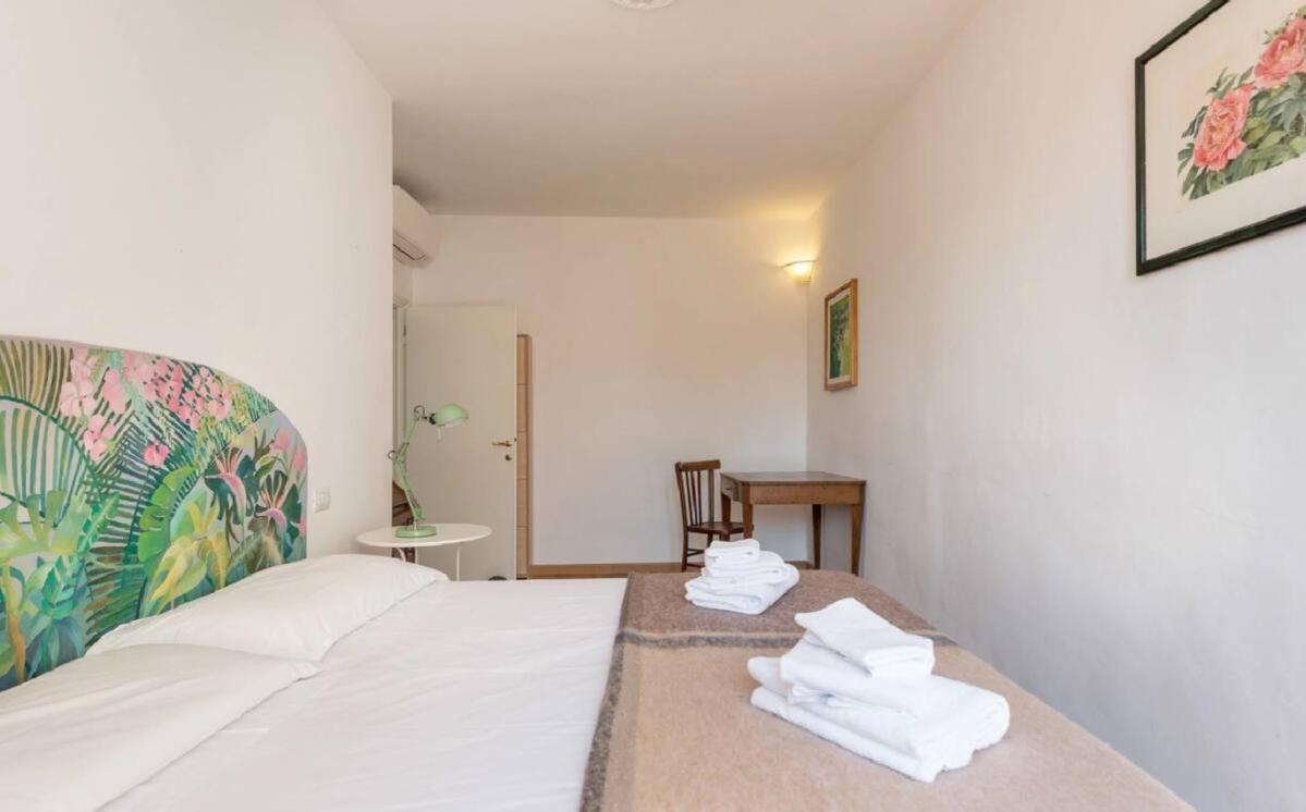 Appartement Airy One Bedroom With Terrace Near Palazzo Pitti