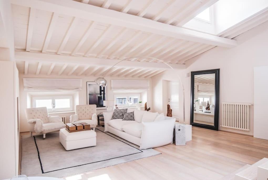Modern Loft 2pax- Ponte Vecchio Apartamento *