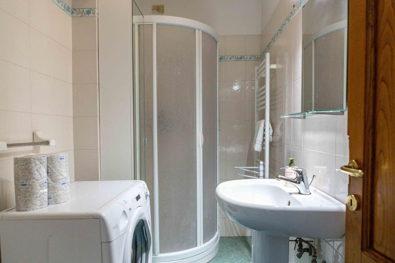 San Lorenzo Market - 2 Bedroom Appartement *