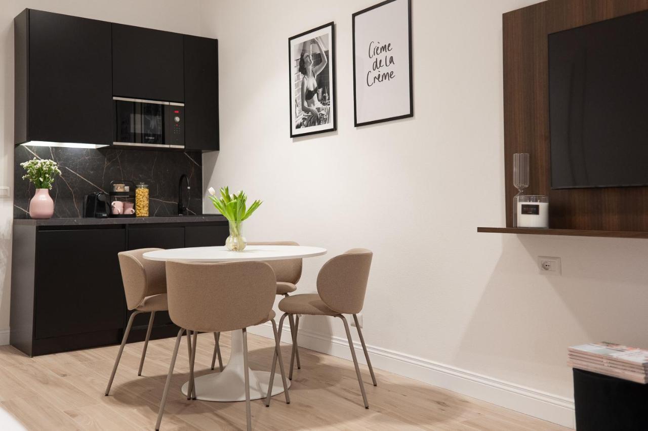 Cavour Fillyourhomewithlove Design Lejlighed *