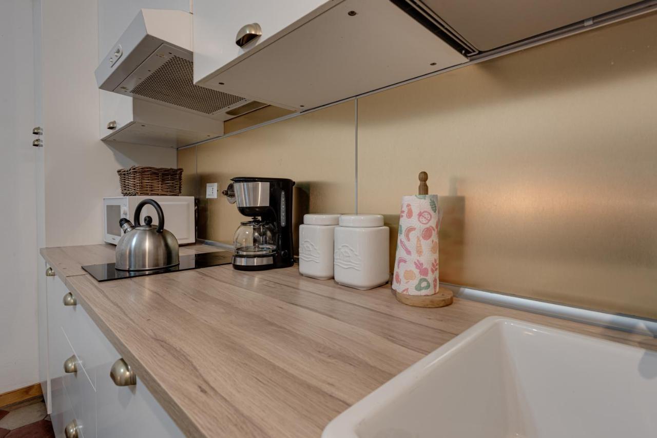 Eclectic In Santa Croce Appartement