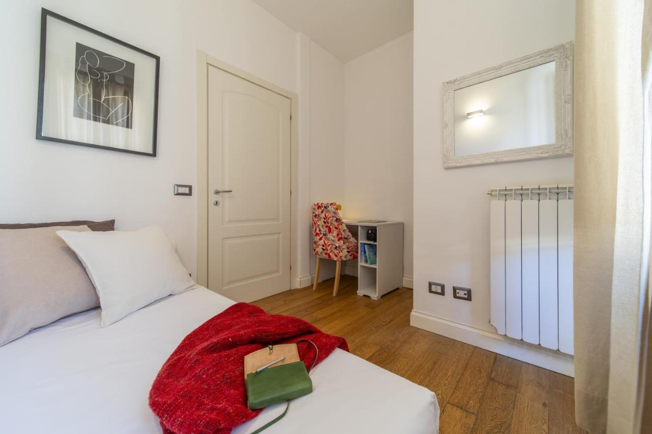 Bright Santa Croce Appartement *