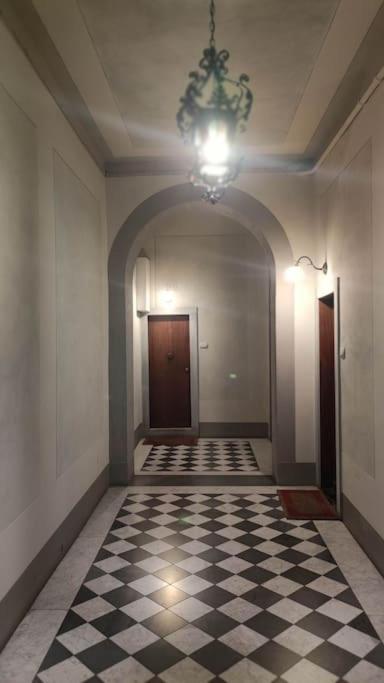 Casa Nel Cuore Di Firenze. Lejlighed *