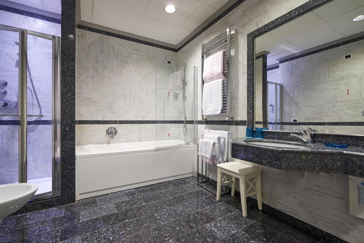 Rivoli Boutique 4*