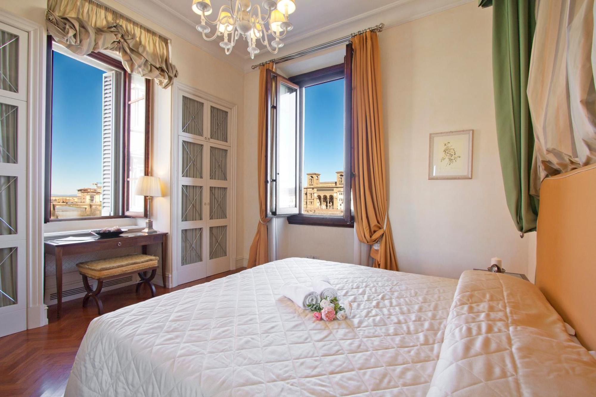 Serristori Palace Lejlighedshotel 2*