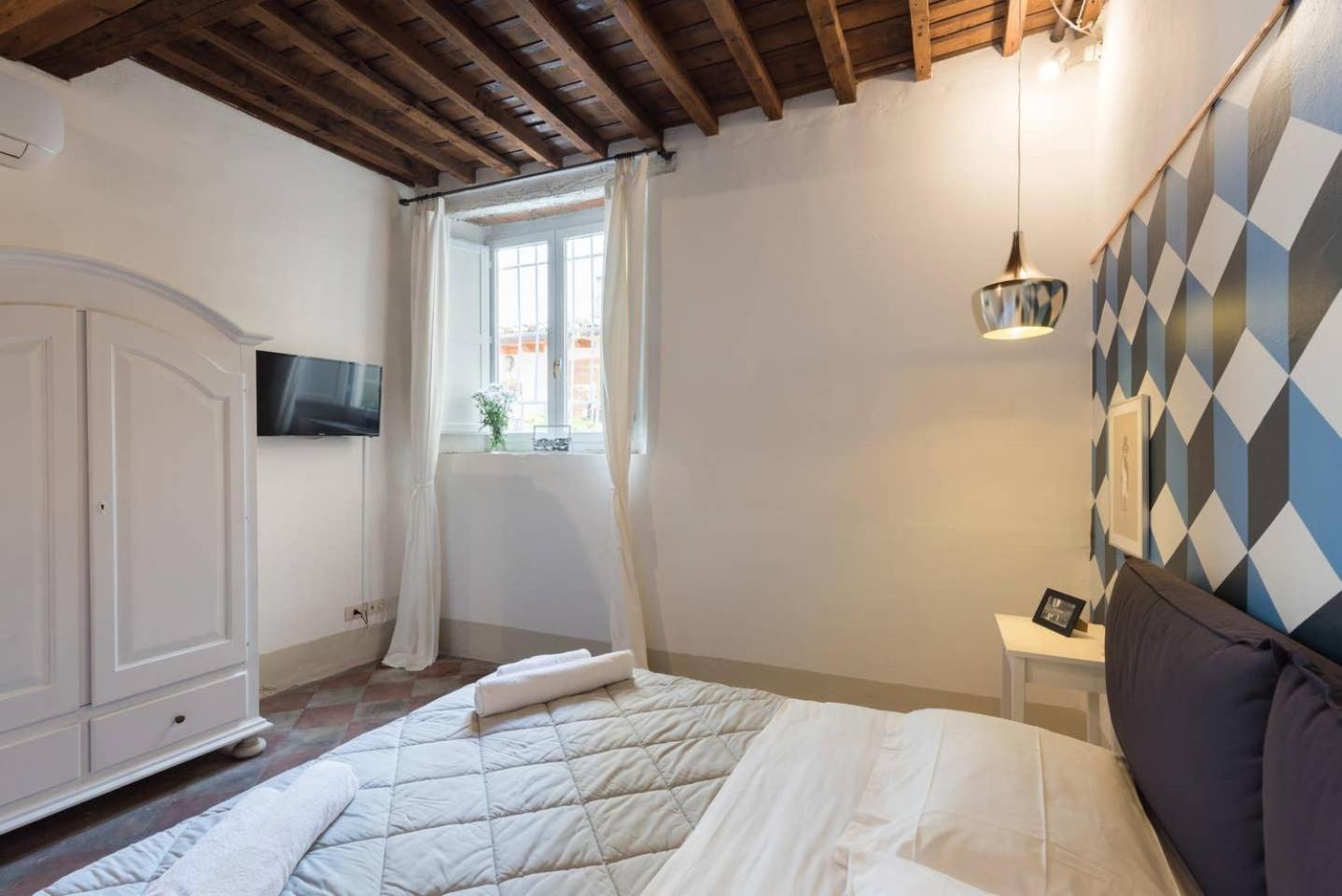 F3-santa Croce One Bedroom Flat For 2 Or 3 Guests Appartamento Firenze