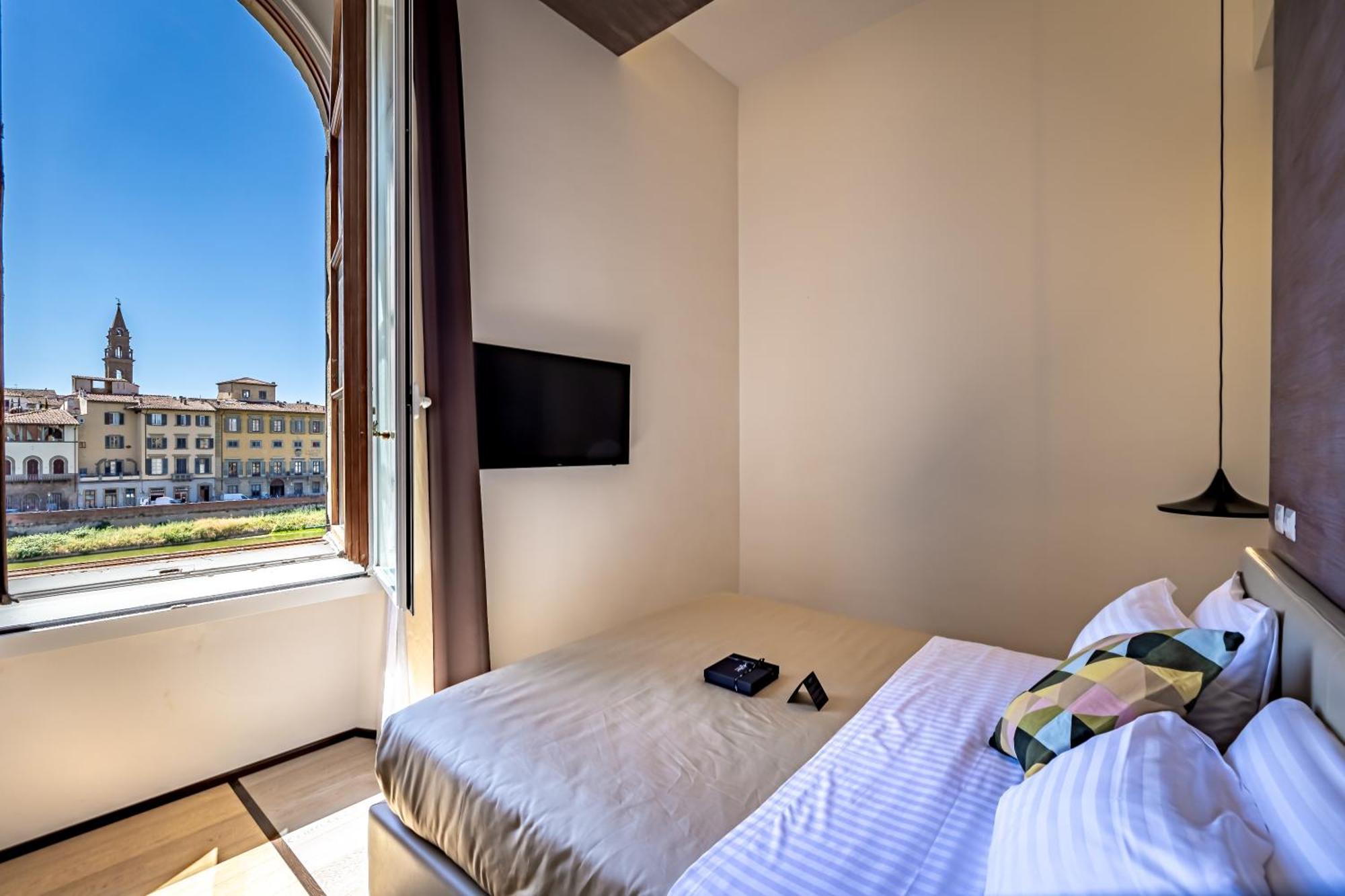 Palazzo Alfieri Residenza D'epoca Hotel 4*