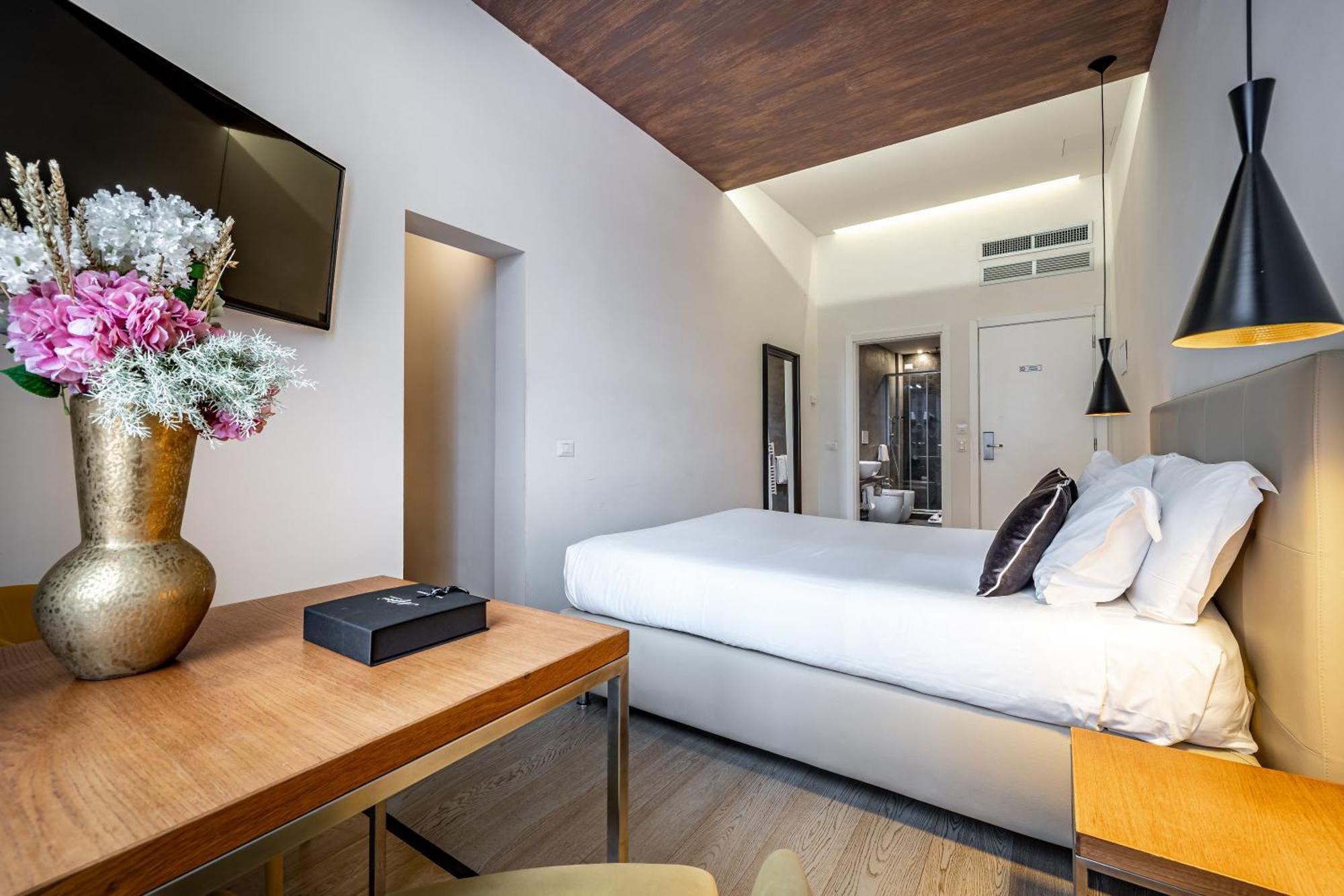 Palazzo Alfieri Residenza D'epoca Hotel 4*