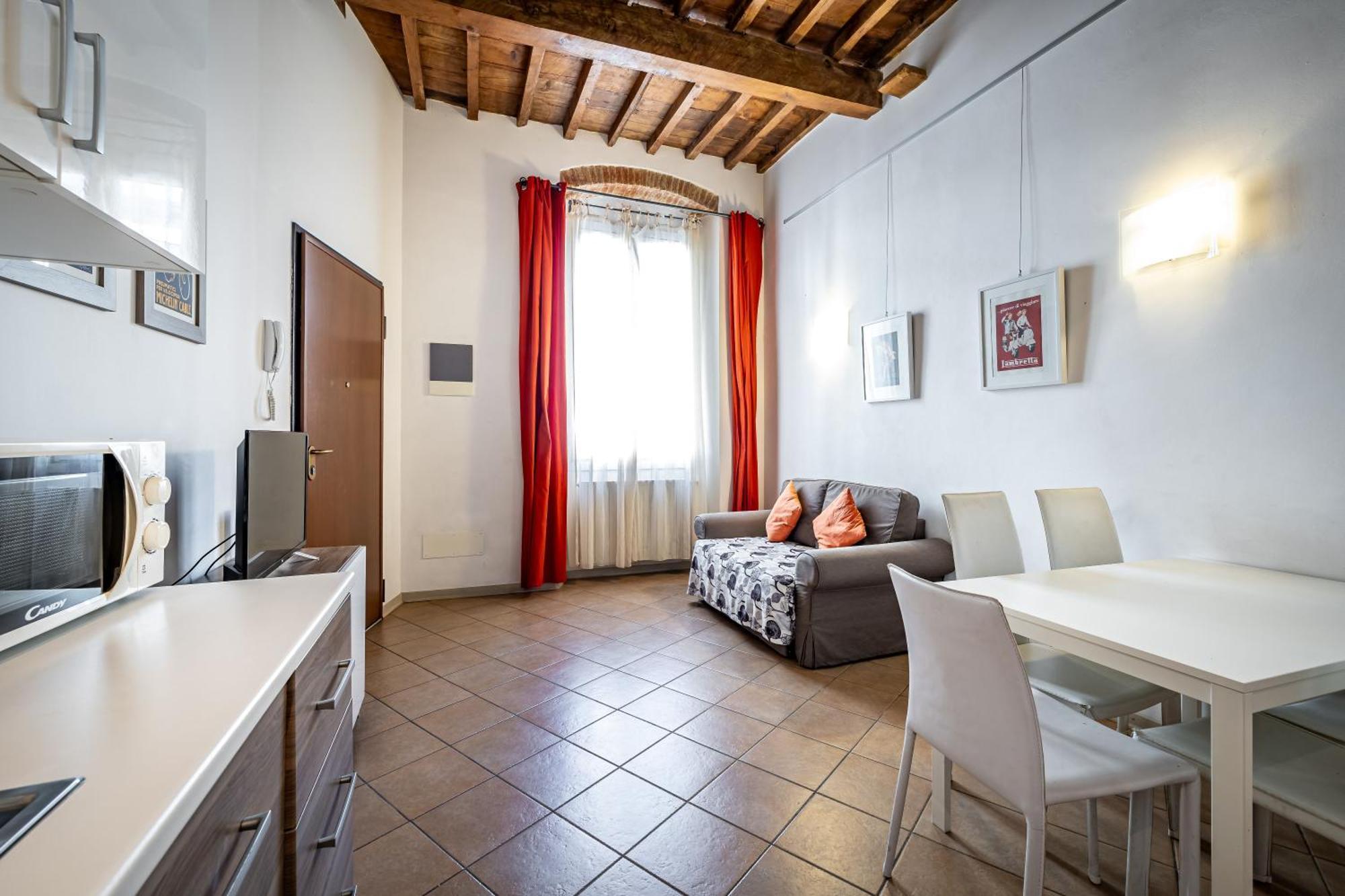 Roommo Beccaria * Florença