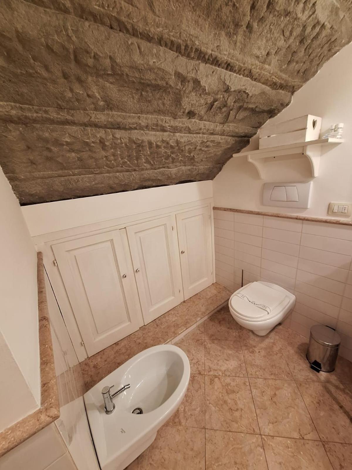 Cozy & Charming Florentine Hideaway * Florence