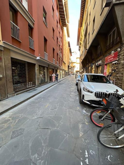 Ponte Vecchio View By Florencehospitality Com Lejlighed Firenze