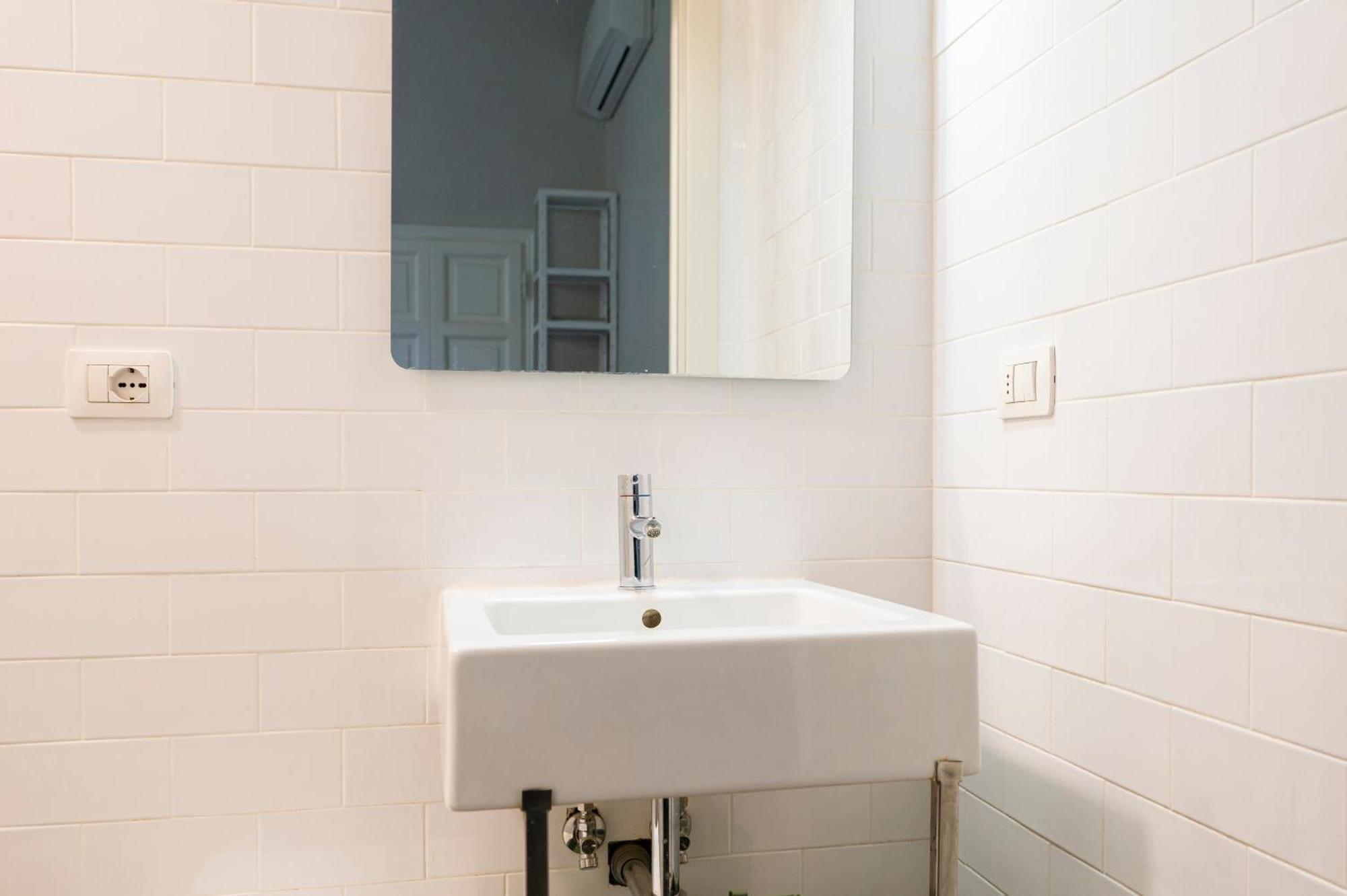 Anna - 4 Camere, Bagni Privati E Giardino Villa