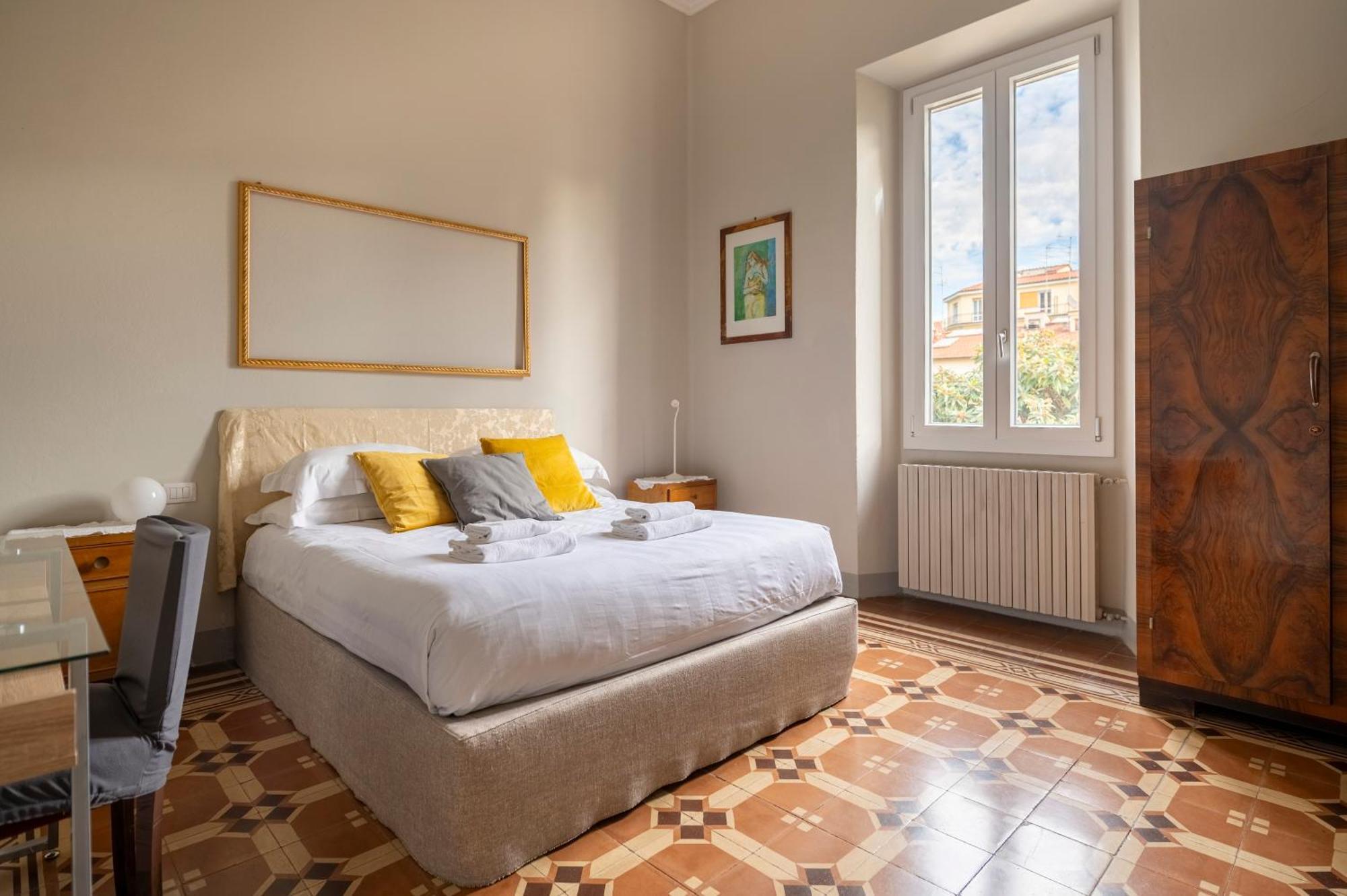 Anna - 4 Camere, Bagni Privati E Giardino Villa *