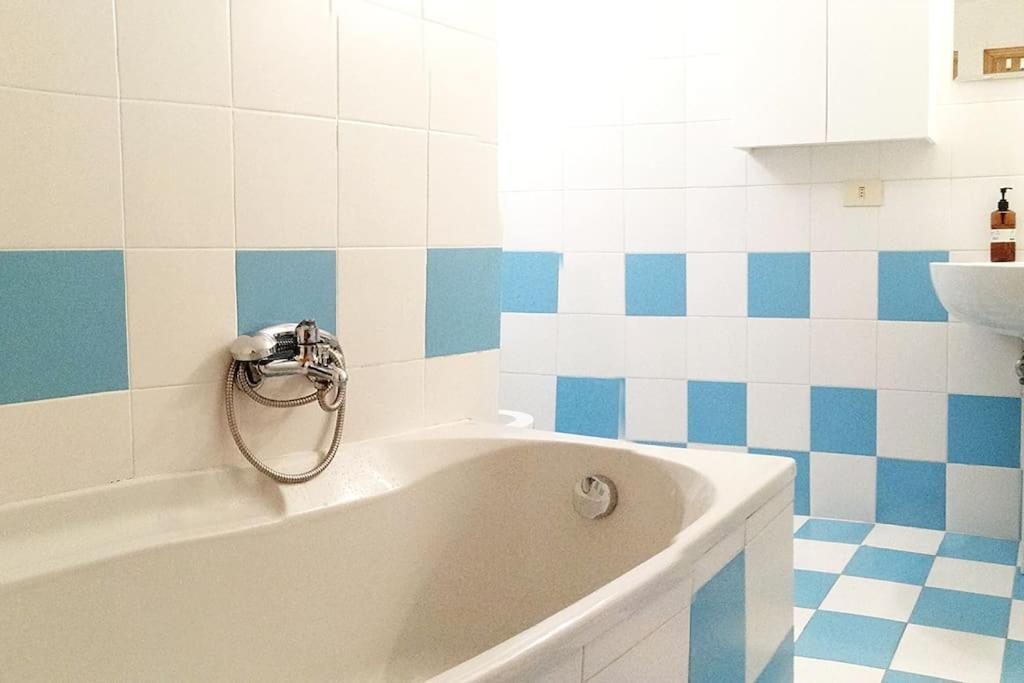Cozy Near Train Station Appartement *