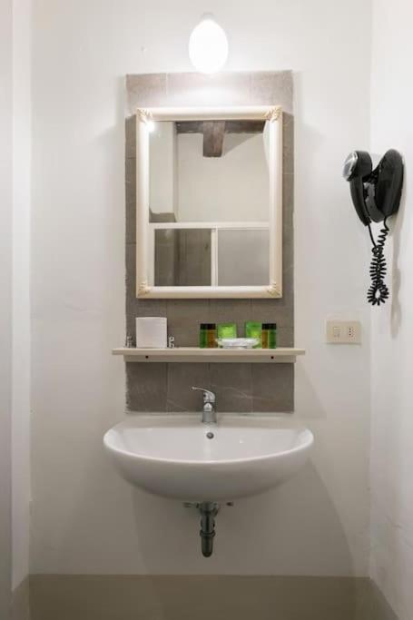 Keys Of Italy - F5 - Fiesolana 24 - Santa Croce One Bedroom Flat 2 To 4 Guests Apartamento Florença