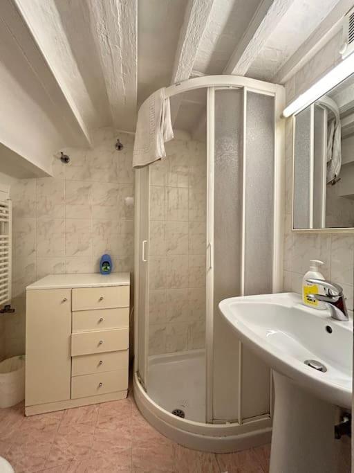 Riverside Retreat By Florencehospitality Com Firenze