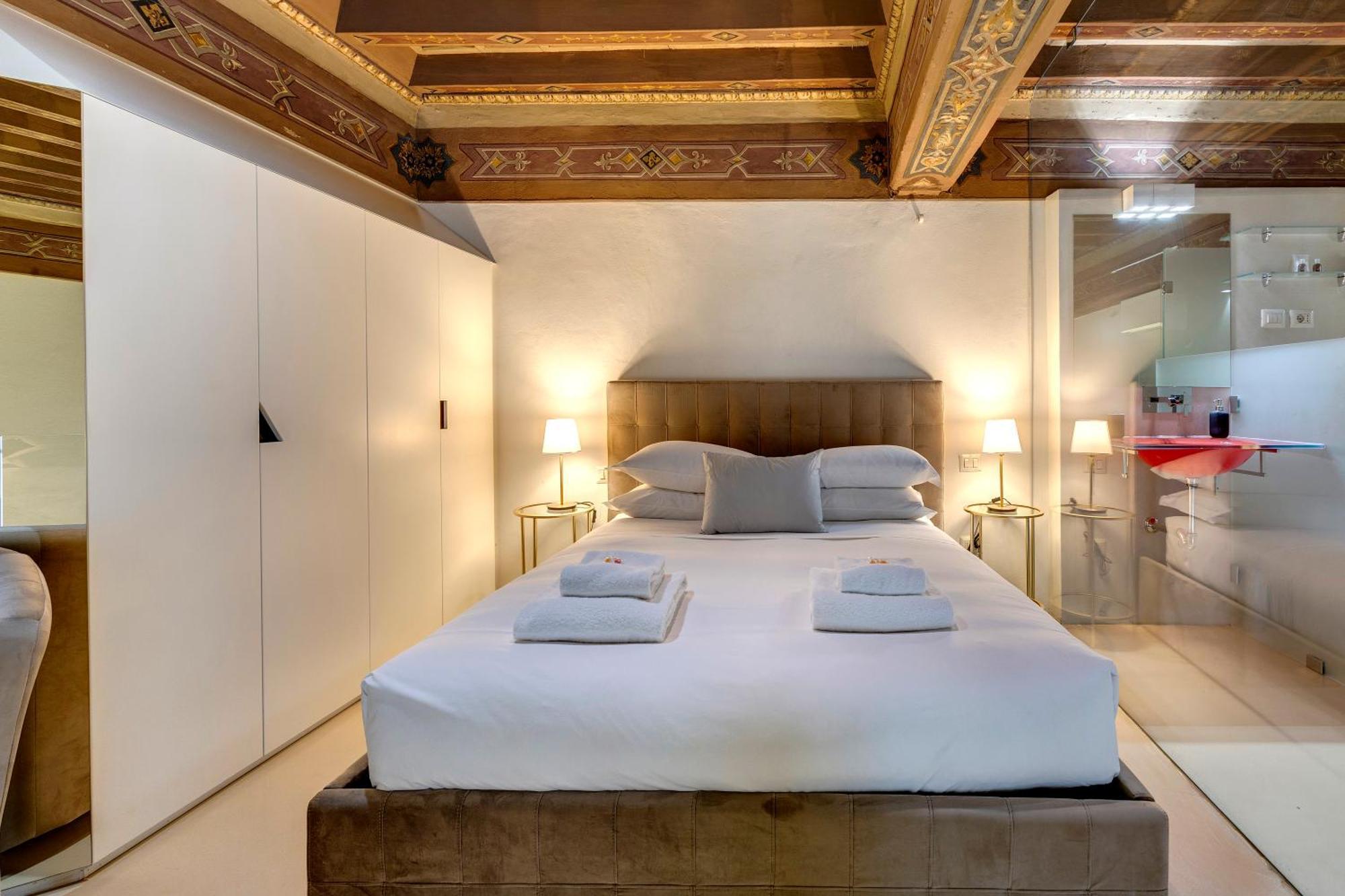 Crystal Leilighet Firenze