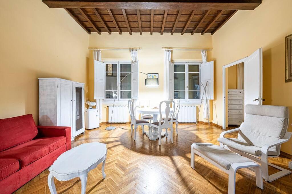 Historic Centre Elegant Appartement