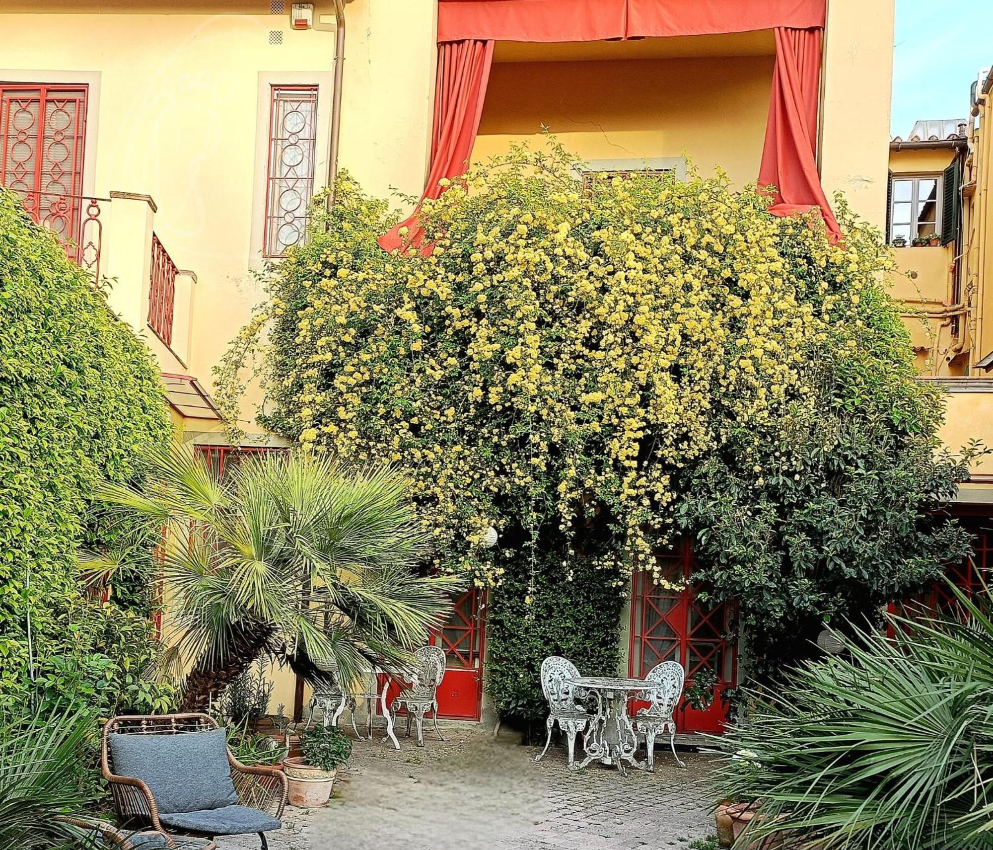Drom & Bed & Breakfast 3*