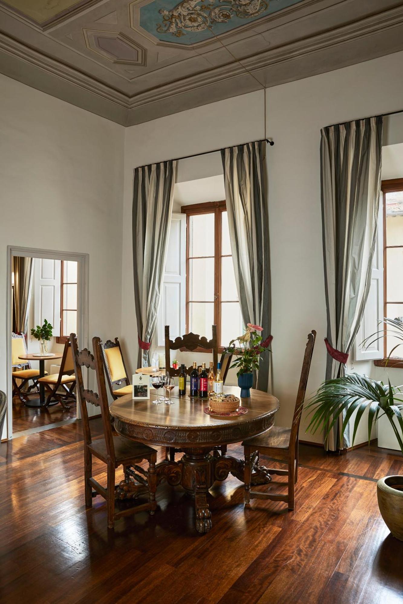 Peruzzi Urban Residences Bed & Breakfast 3*