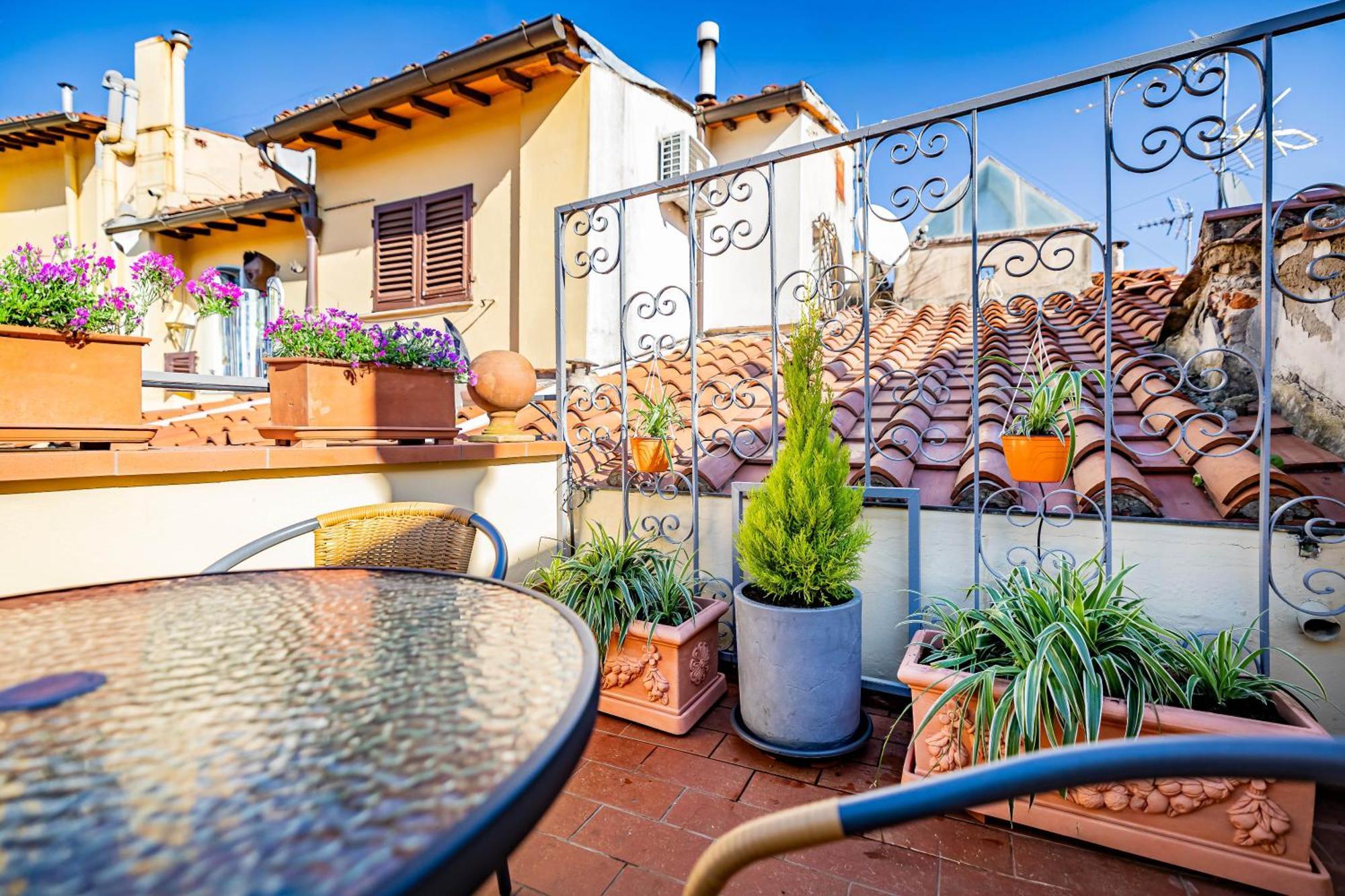 Yid Penthouse In Santa Croce Apartment