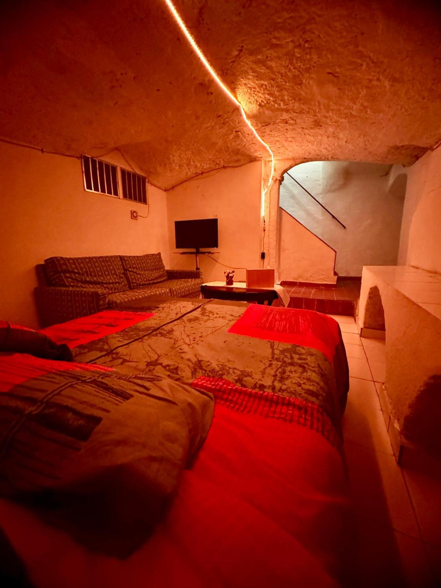 Apartment Il Segreto Di Via Laura - House In