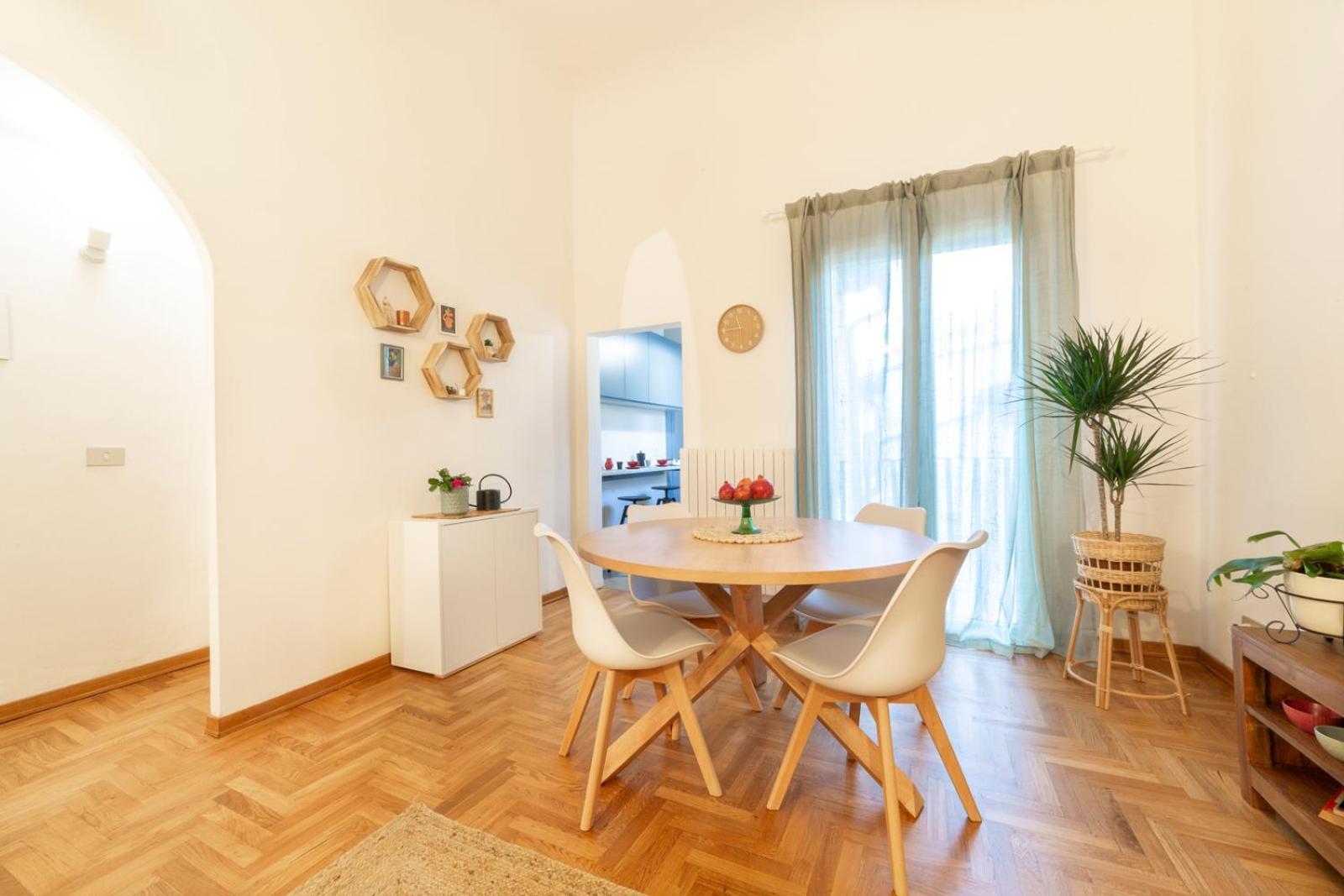 La Casa Del Murales Per 6 Persone Vicino Al Mercato Appartamento *