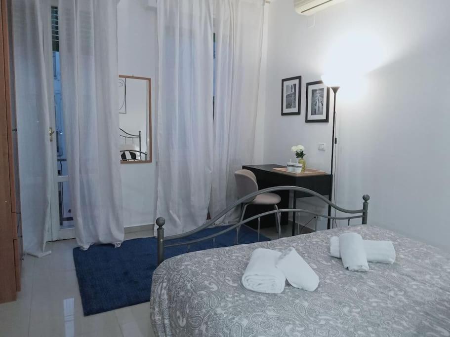 Nazionale B - Two Bedrooms Nearby Central Station Appartamento Firenze