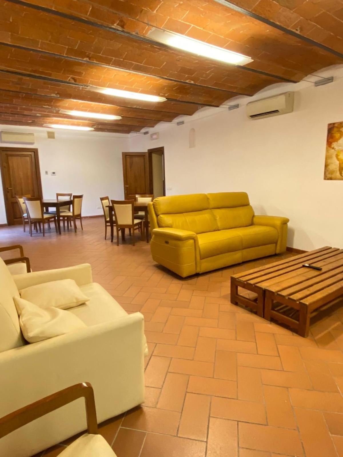 Casale Dei Cento Acri Bed & Breakfast 2*