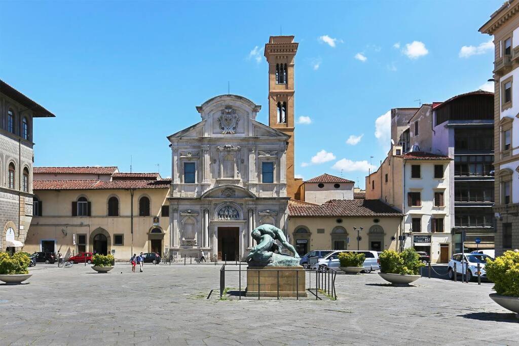 Appartement Borgognissanti 6 *