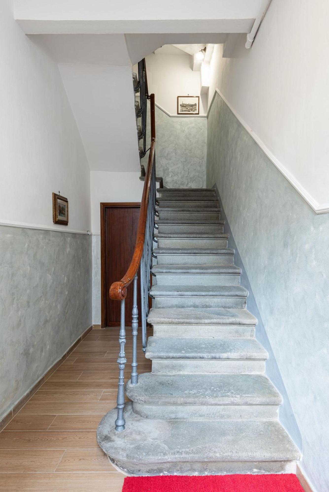 Cadorna In Casa de hóspedes Florença