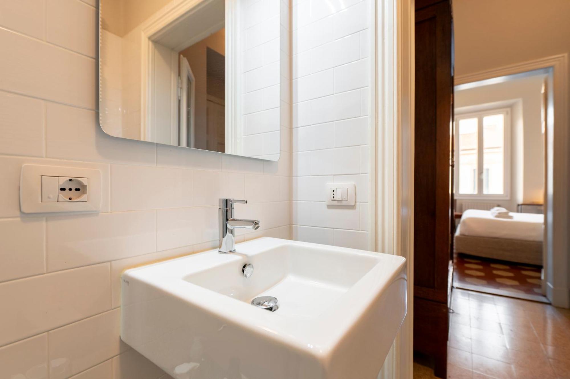Anna - 4 Camere, Bagni Privati E Giardino