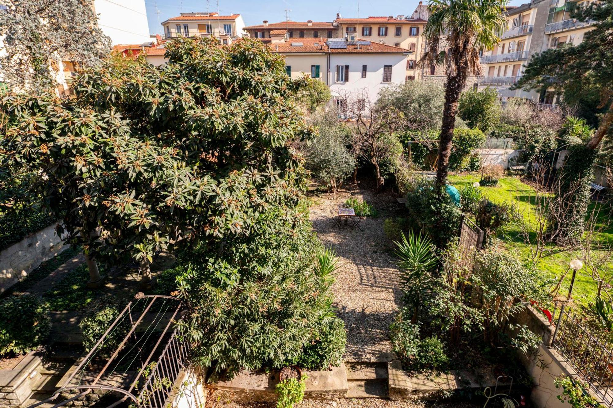 Anna - 4 Camere, Bagni Privati E Giardino Firenze