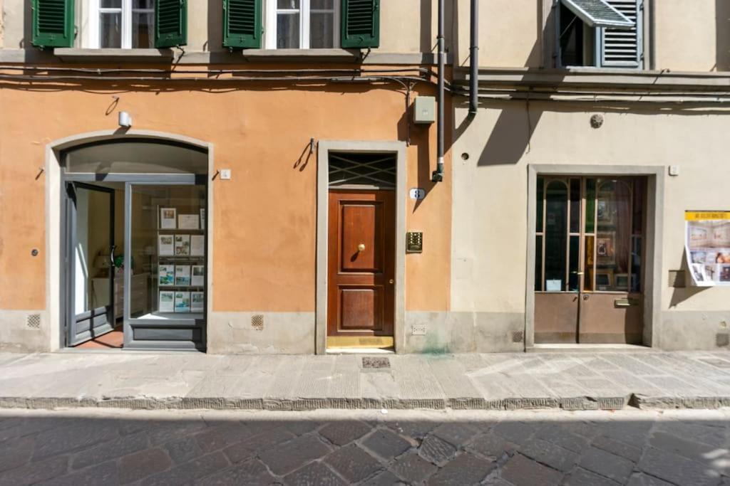 In San Niccolo / Historic Centre Appartement