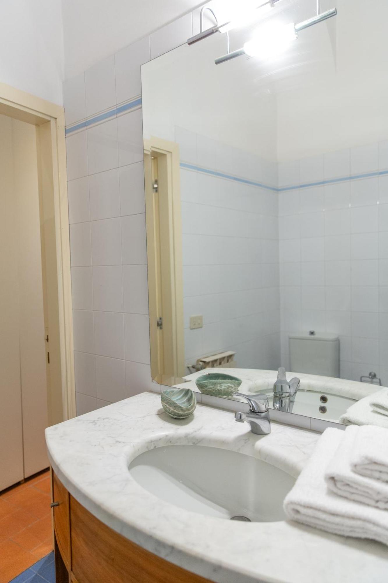 Stile & Comfort Near P. Signoria Florence