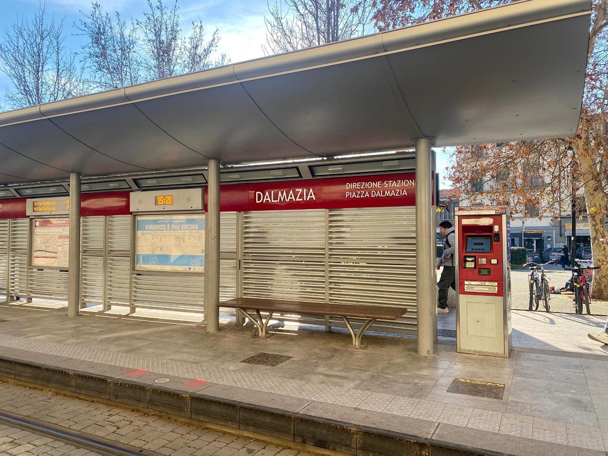 Leilighet 10 Min Dal Centro-50 Mt Tram *