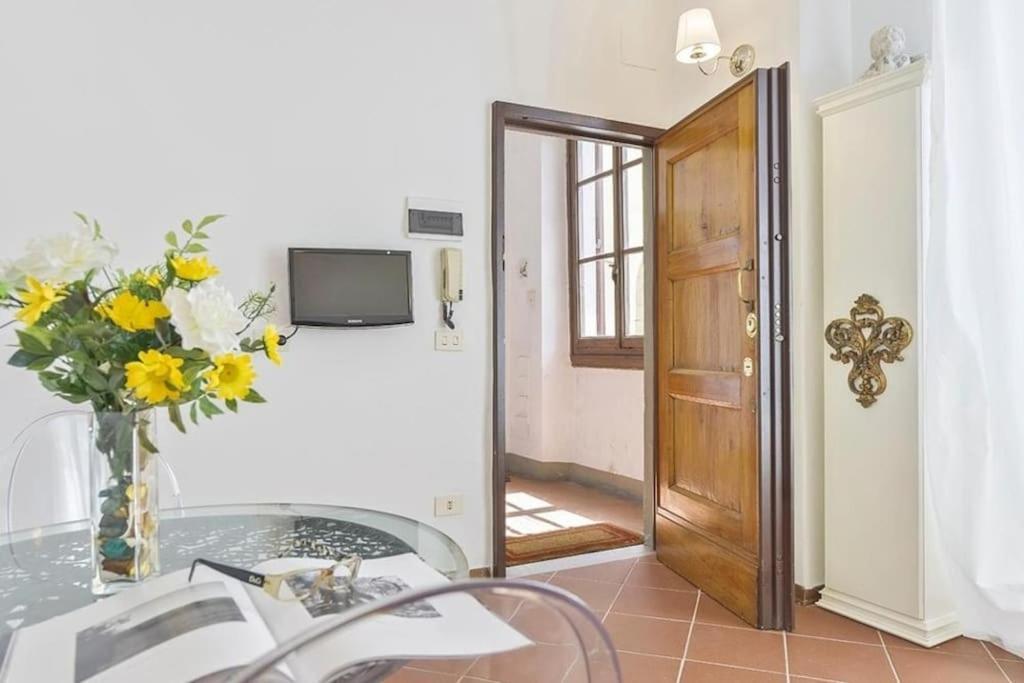 Ur-nest Window On Arno Appartamento Firenze