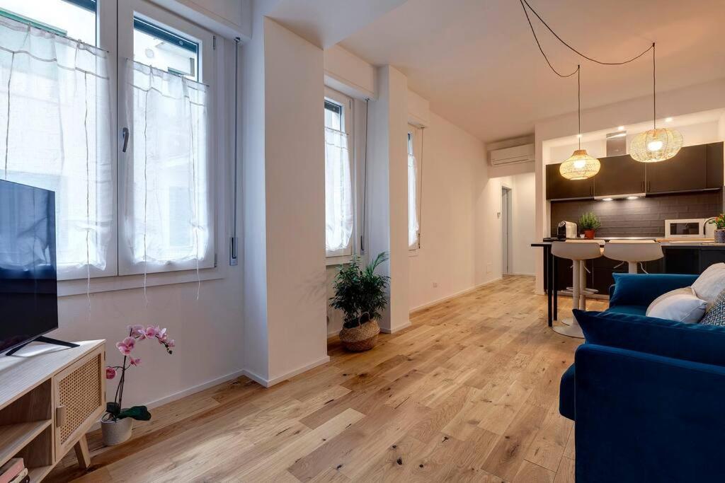 Nazionale Dream - Blu Pavone Firenze