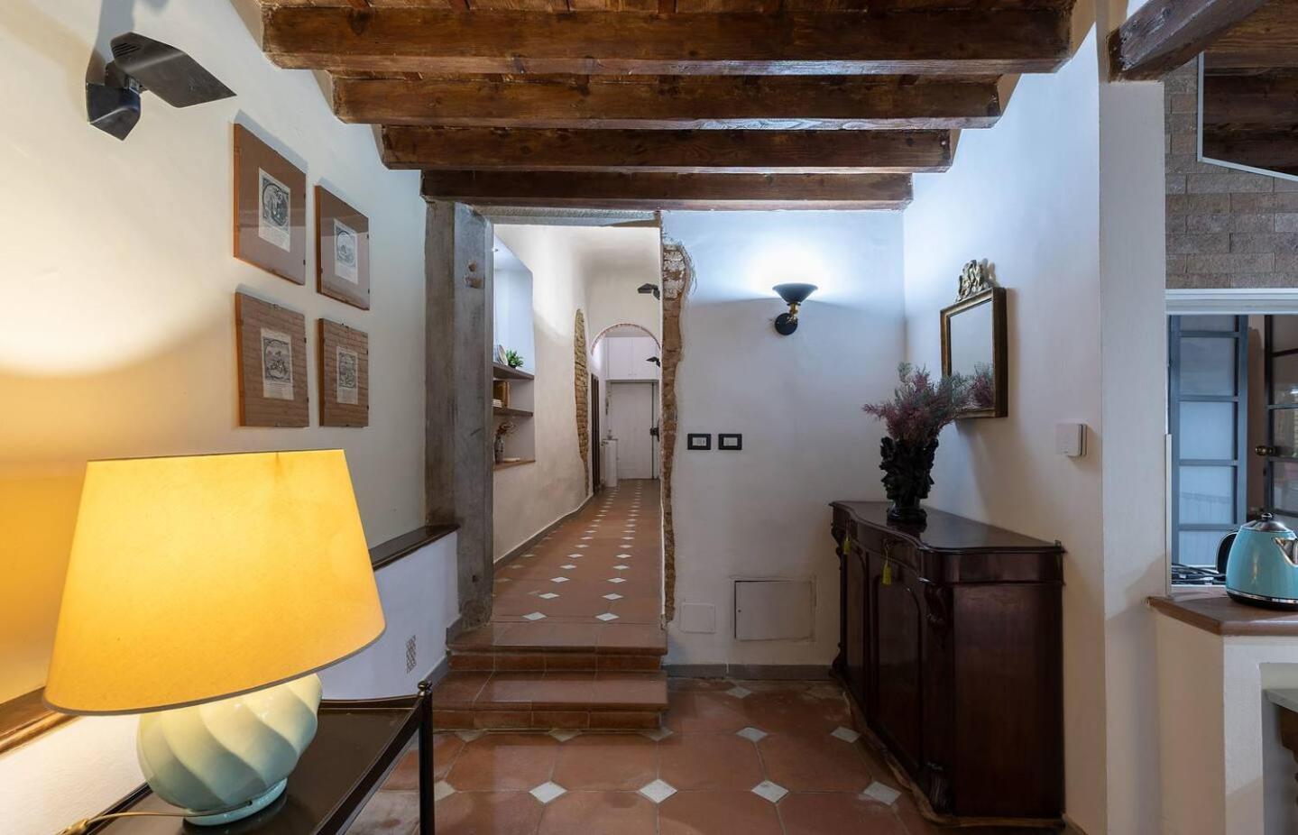 The Ancient Serragli Court