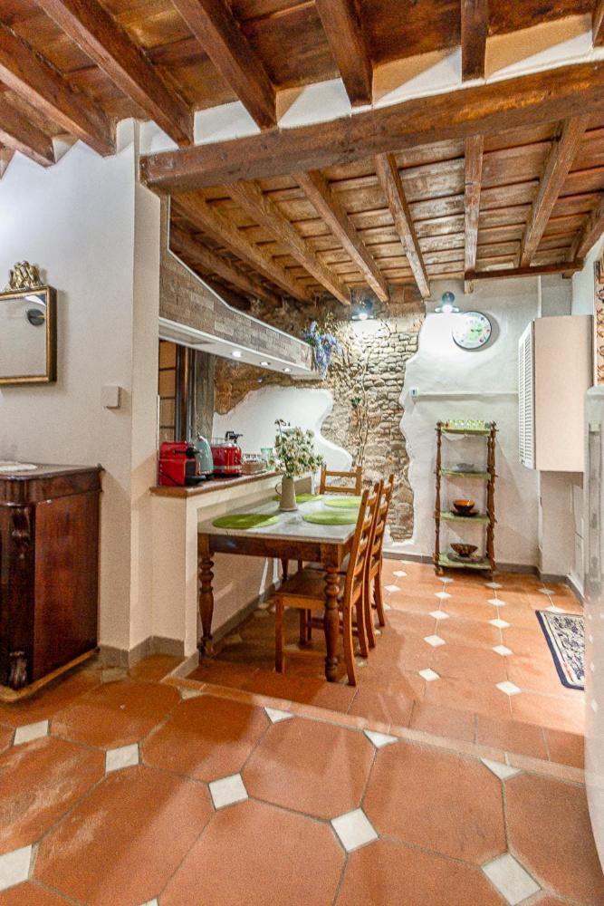The Ancient Serragli Court Appartamento