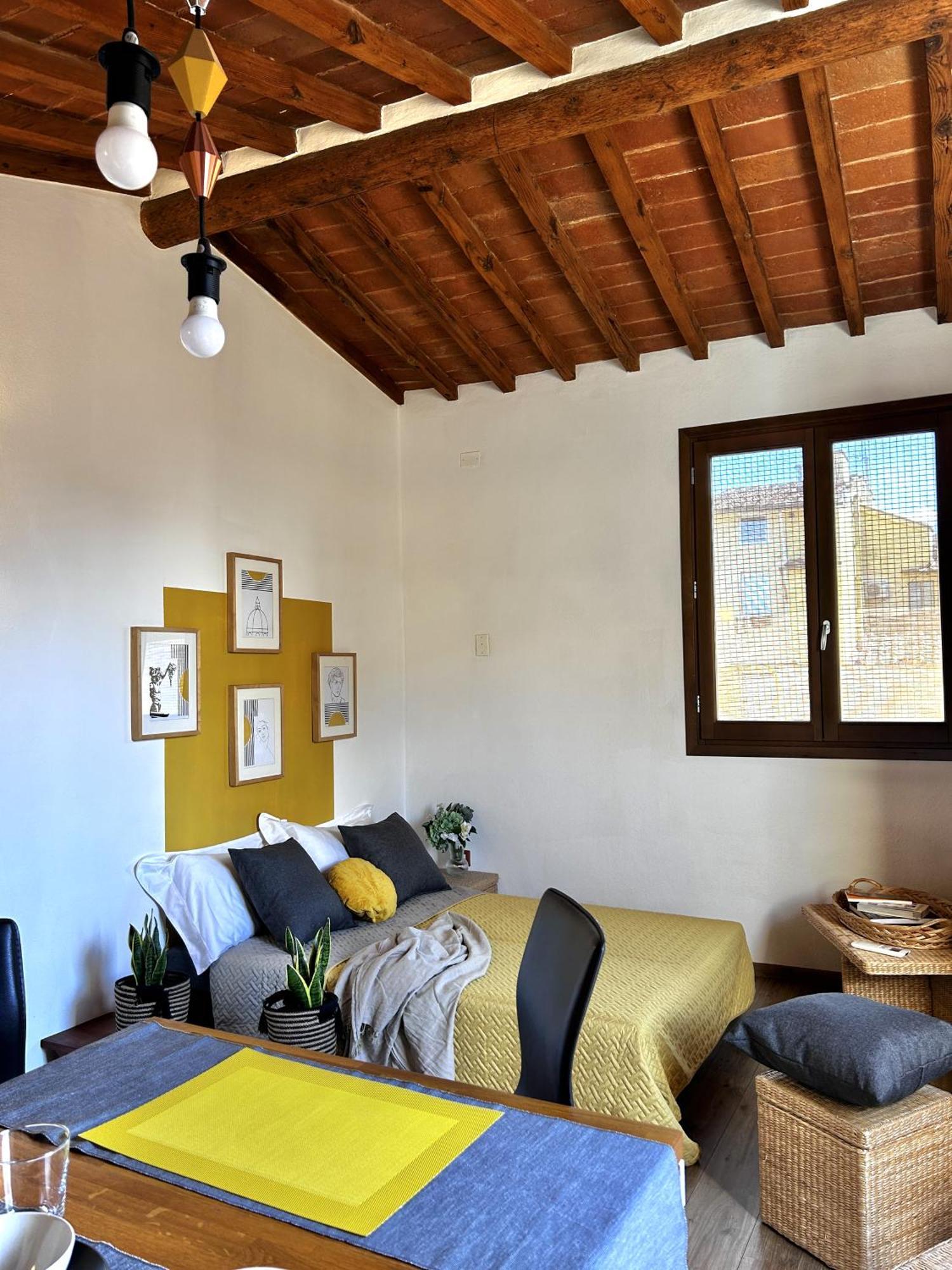 Apartment Characteristic In Santa Croce Florence