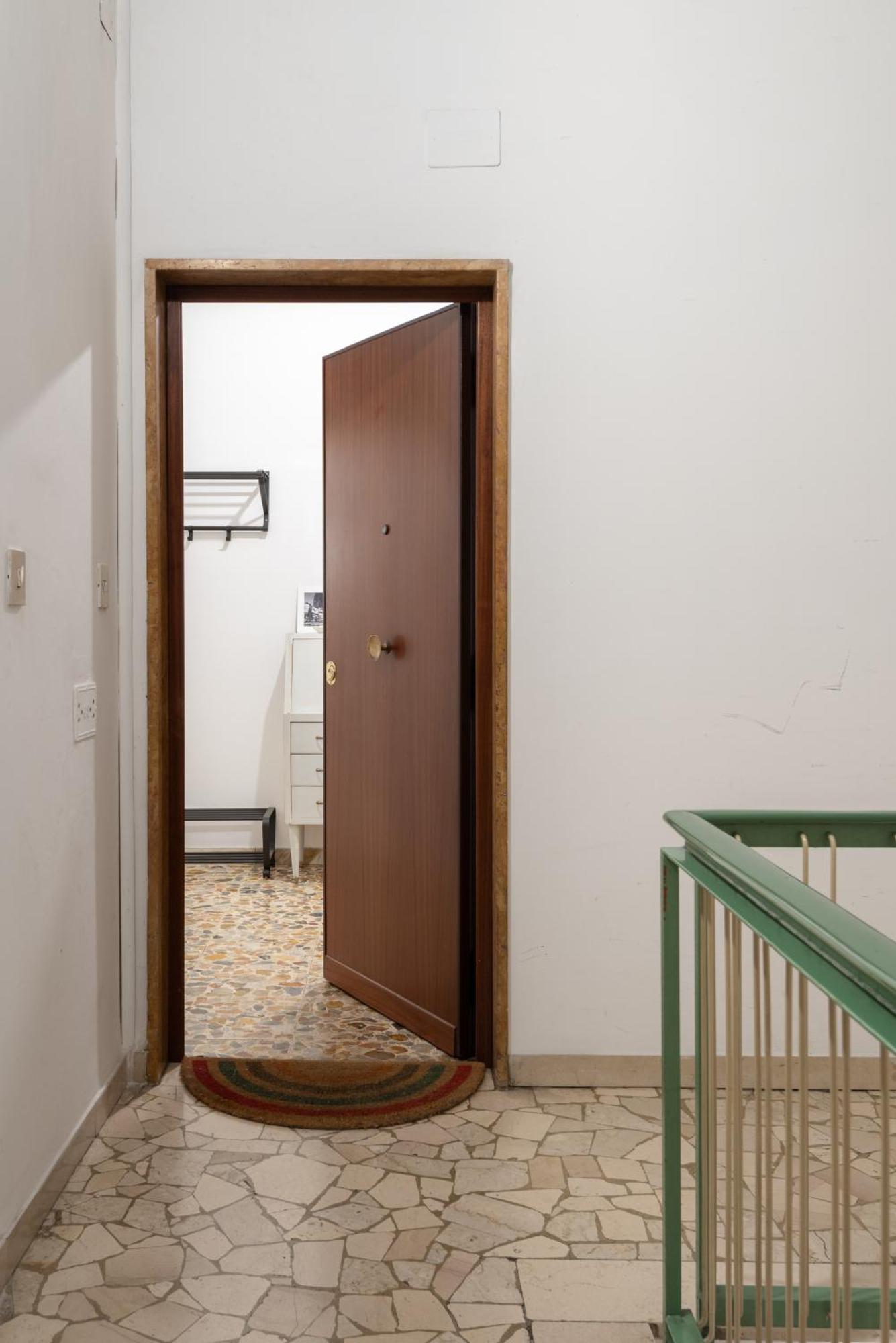 Comfortable 10 Minutes From Center Lejlighed *