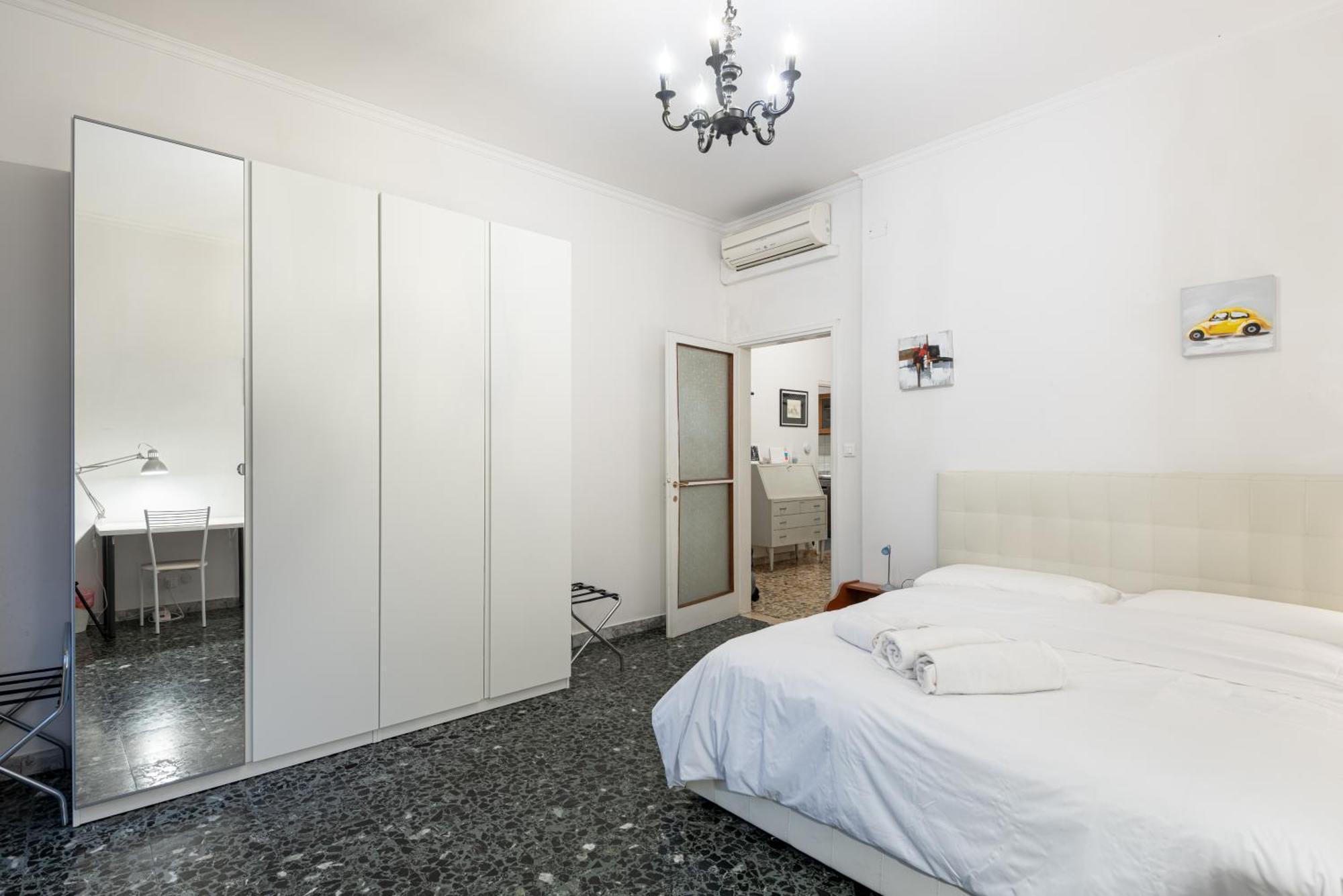 Comfortable 10 Minutes From Center Lejlighed *