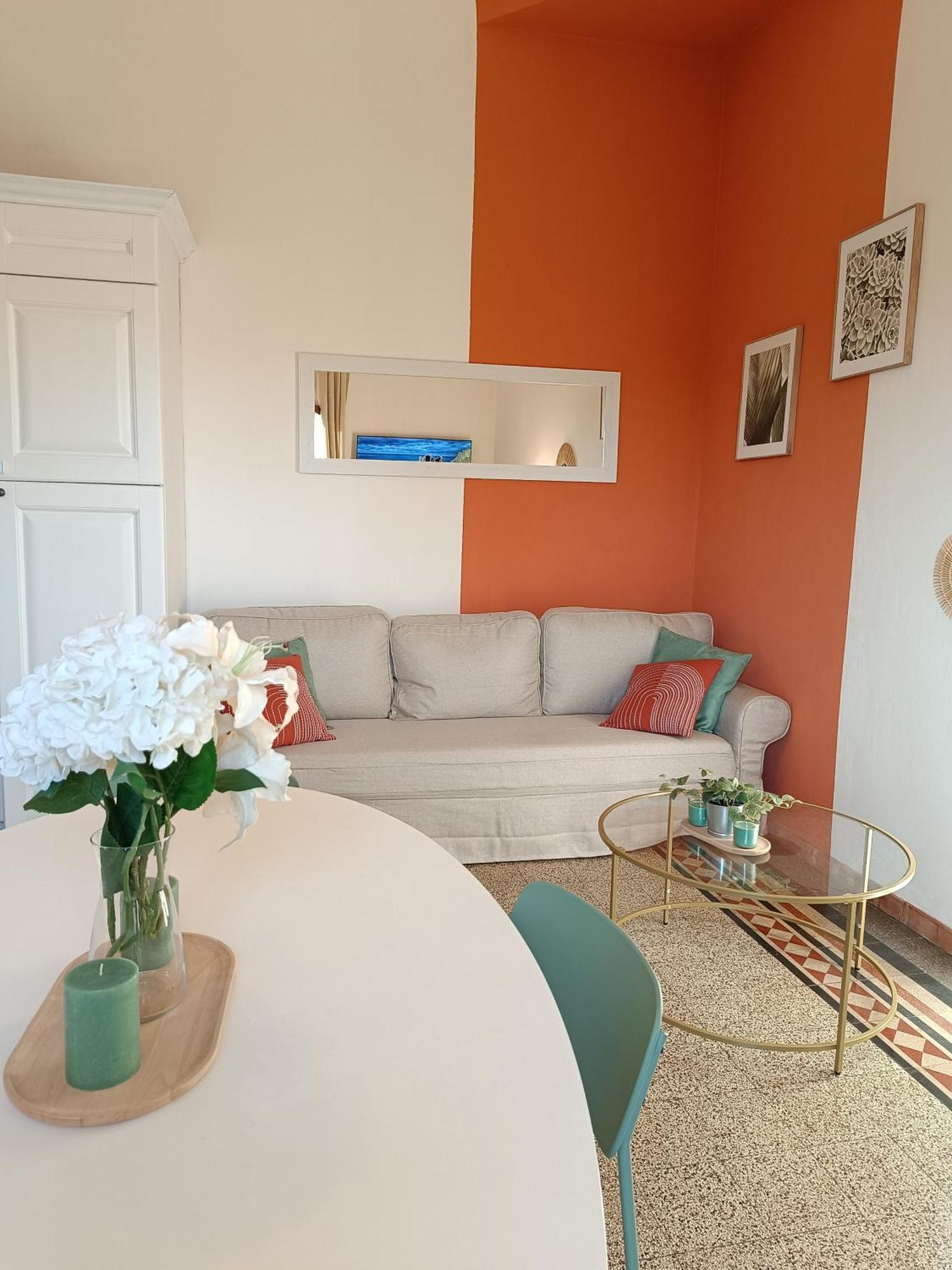 Castle 2 Bedrooms, 2 Bathrooms Appartement *