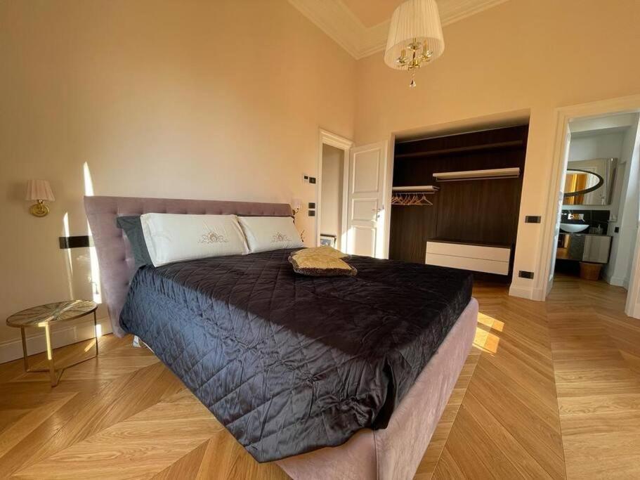 Appartamento Caterina De' Medici Luxury Attic With Terrace And Parking