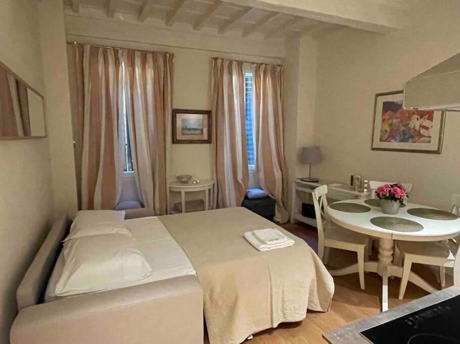 Appartamento Cozy Santa Maria Novella Uffizi Duomo 2beds-2baths