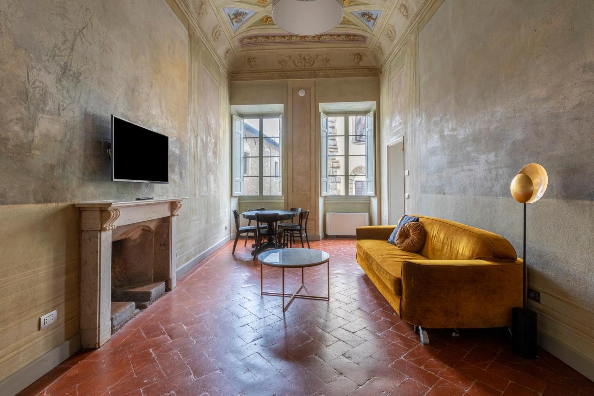 Numa Felice Firenze