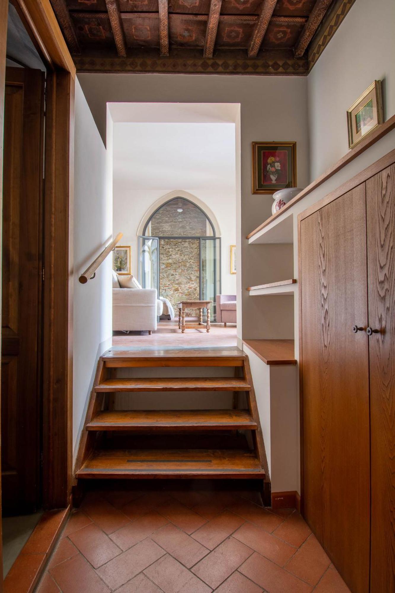 Unique With Private Terrace And Gothic Details Appartamento Firenze