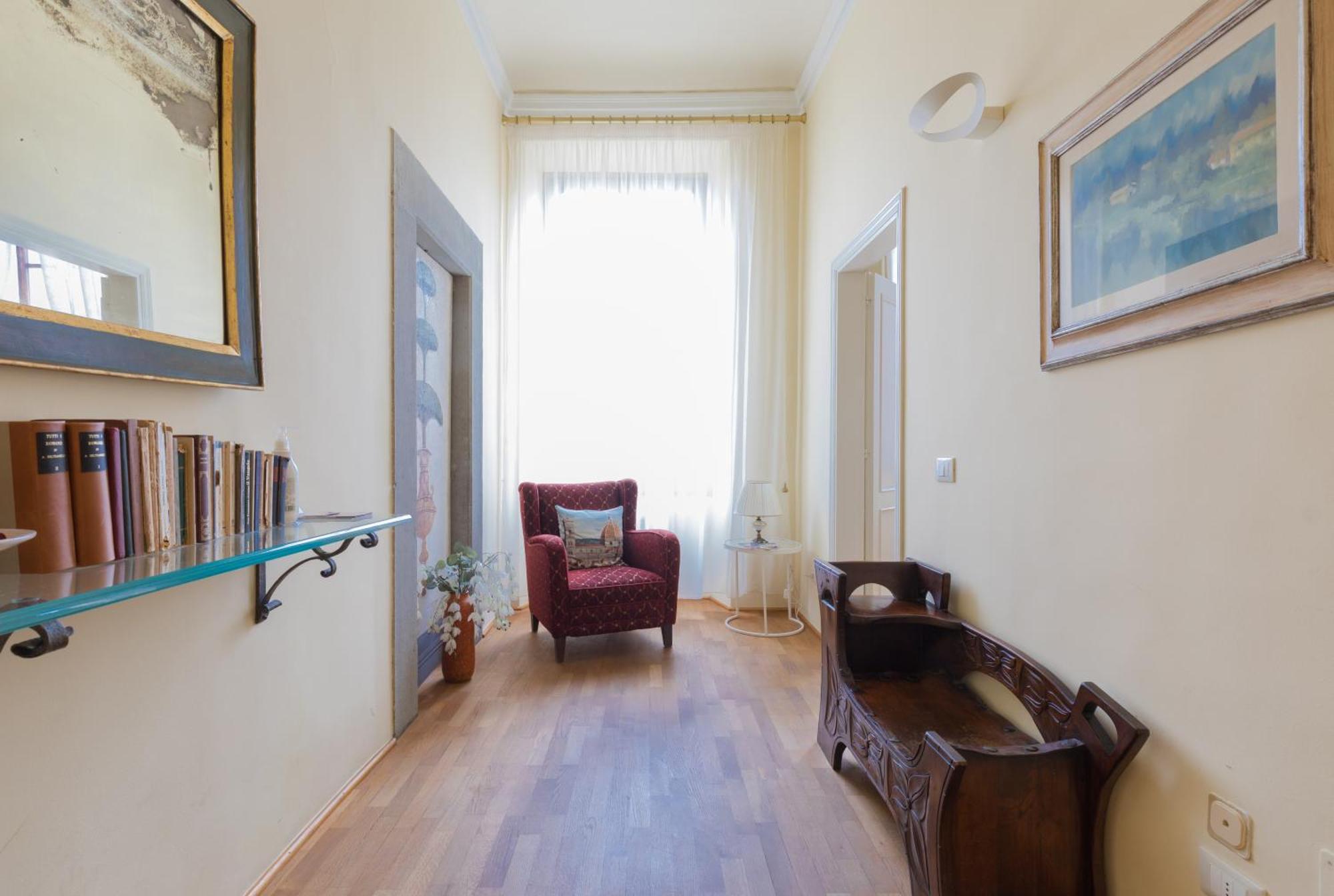 A Touch Of History, In Santa Reparata Appartement *