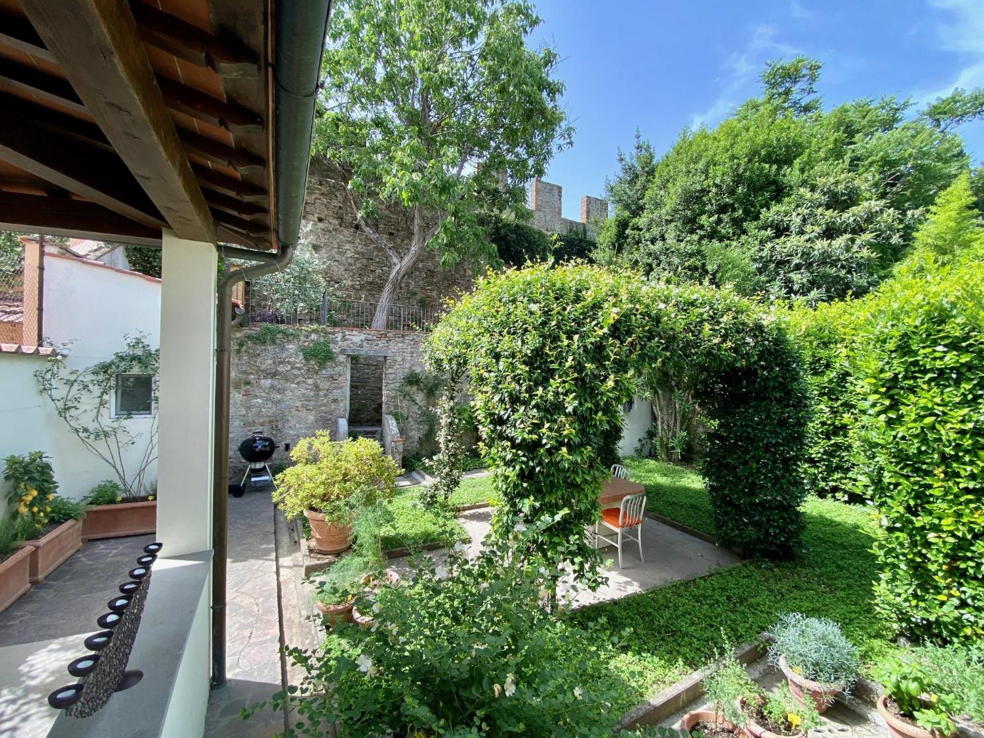 San Niccolo Walls Garden Appartement